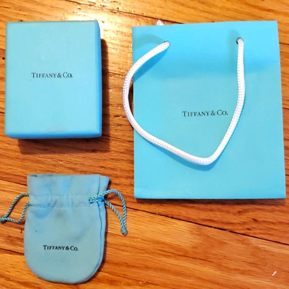 Tiffany & Co jewelry bag with box and sachet